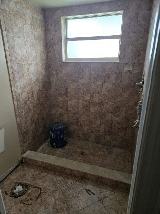 Primary bathroom before the Spring Hill remodel